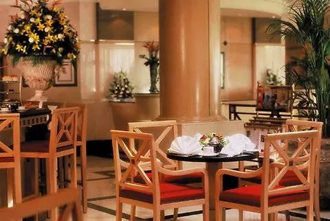 Le Meridien Fairway Dubaï 4*,